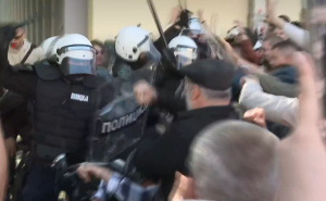 Veći broj povrijeđenih u napadu Žandarmerije u Novom Sadu: 'Policija ne bira, udaraju sve redom'