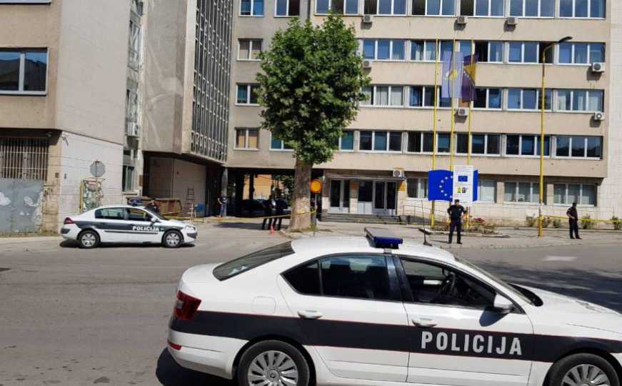 Oglasilo se Tužilaštvo TK sa detaljima o uhapšenom policajcu: Prodavao službeno oružje