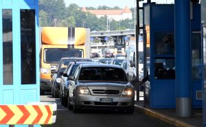 Granični prijelaz koji će državljanin BiH zapamtiti: Carinici zaustavili vozilo, evo šta su pronašli