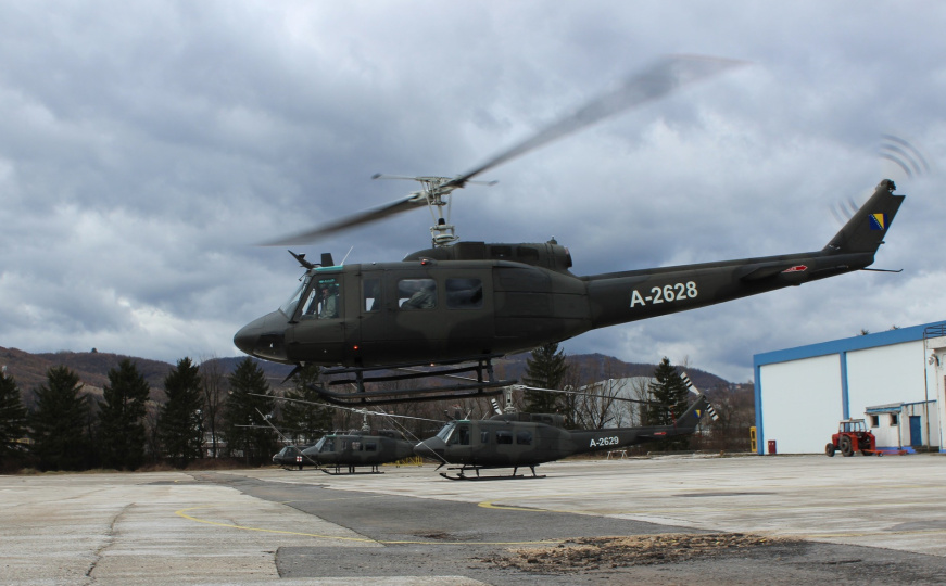 Oružane snage BiH prebacile dio helikoptera iz Rajlovca u Banju Luku
