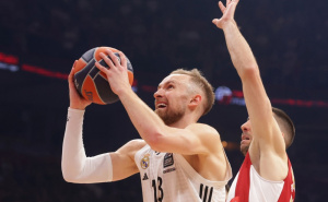 Real Madrid uz odličnu partiju Džanana Muse savladao Olympiacos i produžio play-off seriju