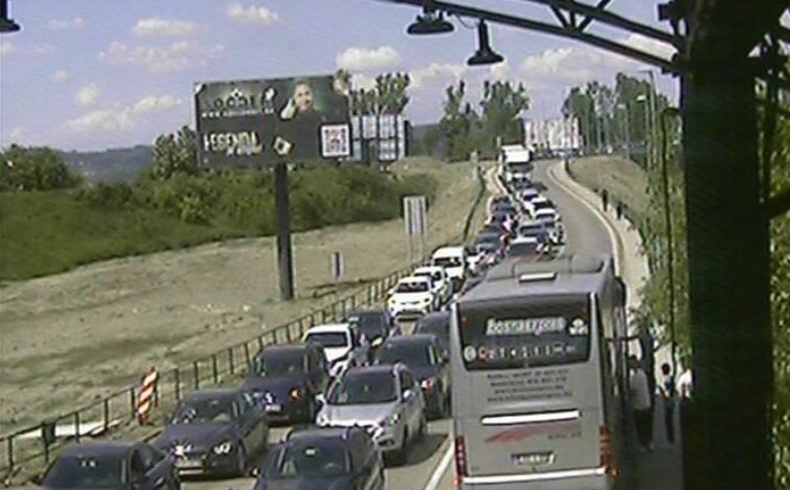 Pogledajte trenutnu situaciju na granicama u BiH: Velike gužve - evo gdje se najduže čeka