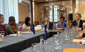 Ćaci u centru skandala: S režimskim medijima upao kod Marte Kos i tražio sastanak