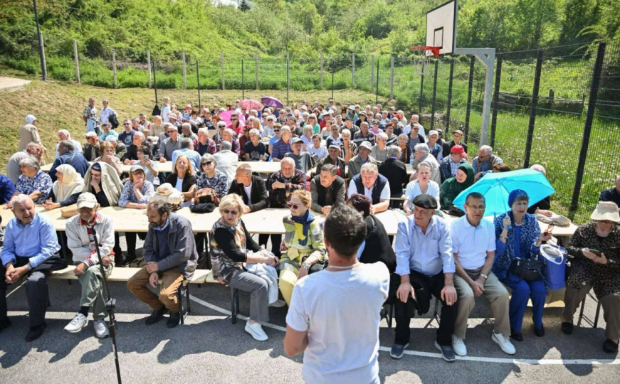 Sarajevo: Prvomajsko druženje za novogradske penzionere uz muziku i roštilj