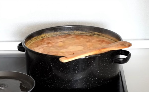 Najbolji izbor za prvomajski vikend: Recept za vojnički grah s kojim nema fule