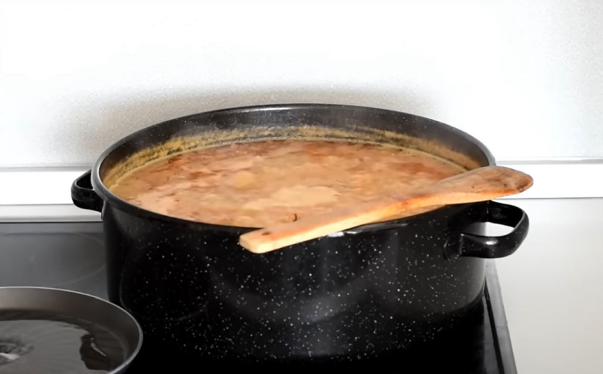 Najbolji izbor za prvomajski vikend: Recept za vojnički grah s kojim nema fule