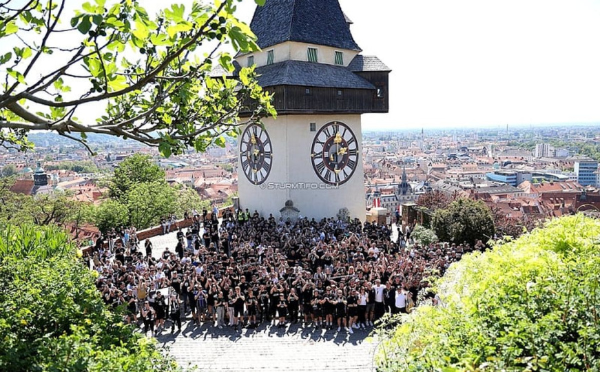 Sjećanje na Švabu ne blijedi u Austriji. Navijači Sturma skandirali: 'Volimo te Ivica Osim'