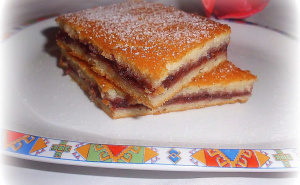 Starinski kolač s pekmezom koji su svi voljeli: Preukusan, lagan za pripremu i gotov za tren