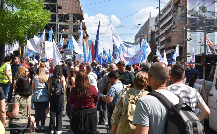 Objavljene čak tri procjene: Koliko je ljudi bilo na protestu u Beogradu?