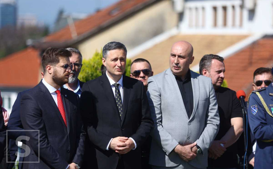 Bećirović o Čoviću: "Nije slučajno napisano da je jedan od ključnih stubova velikosrpske politike"