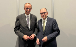 Schmidt se sastao s Merzom: "Nova njemačka vlada tijesno će sarađivati i s OHR-om"