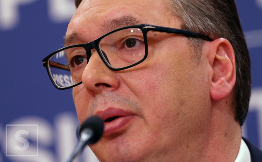 Oglasio se Aleksandar Vučić: "Hodam ispred vas da budem štit, nisu nas slomili'
