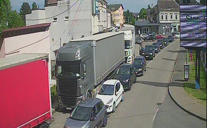I danas velike gužve na izlazu iz BiH: Evo na kojim graničnim prijelazima se najduže čeka