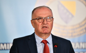 Helez o Vučićevom debaklu u SAD-u: "Laži o Bošnjacima je mogao ispričati samo na recepciji"