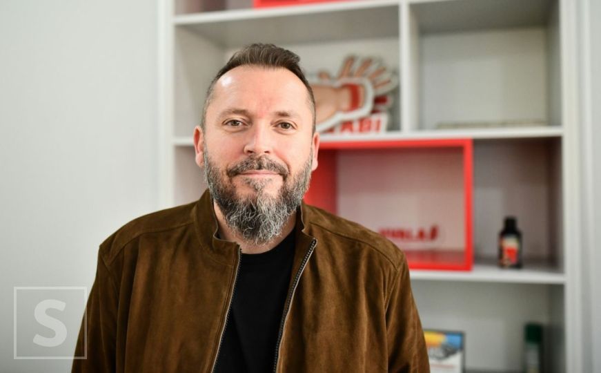 Bursać objavio snimak i ismijao Vladu FBiH: 'Experti sa College of Shiroki Brijeg nešto pretumbali'