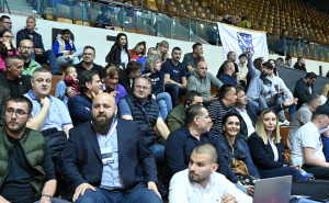 Počela utakmica BiH - Island: Pogledajte ko od političara sa tribina bodri naše rukometaše