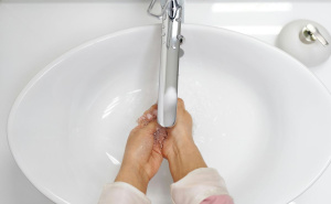 Sirće i soda su prošlost: Ovaj sastojak je najefikasniji za kamenac