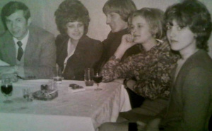 Hanka Paldum objavila nostalgične fotke s legendama estrade bivše Jugoslavije - od Čole do Šabana