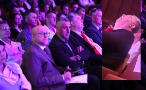 Viralni hit: Pomoćnik gradonačelnika spava tokom ceremonije otvaranja sajma u Lukavcu