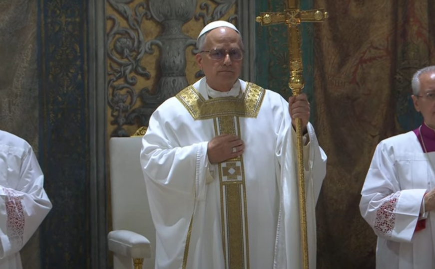 Papa Lav XIV slavio prvu Svetu misu: 'Crkva mora unijeti svjetlo u mračne noći svijeta'