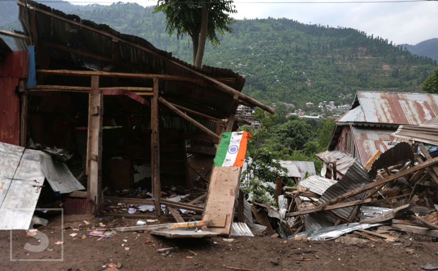 Propalo primirje? Brojne eksplozije i pucnjava u Kašmiru: Indija najavila potpuno zamračenje