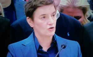 Kad Ana Brnabić govori, ljudi stoje sa strane i u šoku zapisuju: Upravo je izmislila novu riječ