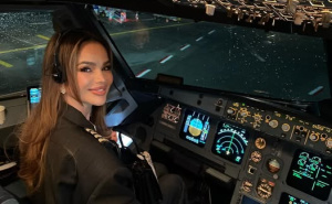 Vežite se, polijećemo: Severina pozirala u pilotskoj kabini, pa oduševila fanove