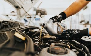 Koliko često treba mijenjati motorno ulje? Više od kilometara, važni su uslovi vožnje