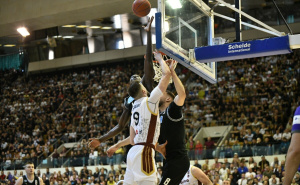 Uživo | Finale ABA 2 lige: Rapsodija Studenata u prepunoj Skenderiji Bosna - Ilirija: 88:74