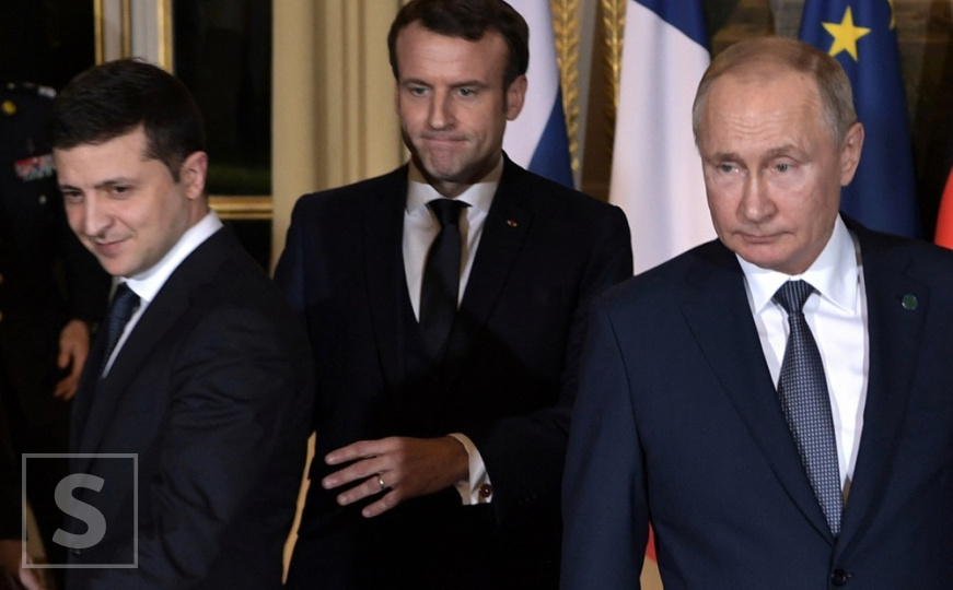 Napeta atmosfera bez kontakta očima: Ovako je izgledao jedini susret Putina i Zelenskog