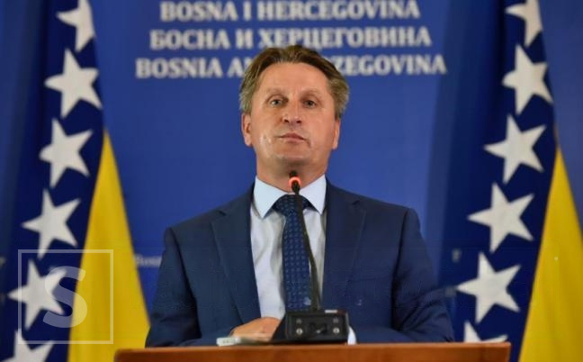 Emrić traži odgovor: Da li je Darko Ćulum disciplinski sankcionisan za nedolazak na posao?