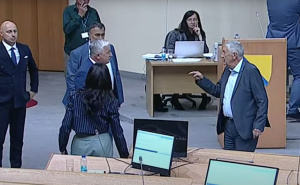 Sukob zastupnika u Parlamentu zamalo prerastao u fizički: 'Sram vas bilo izdajnici. Dođi u hodnik'