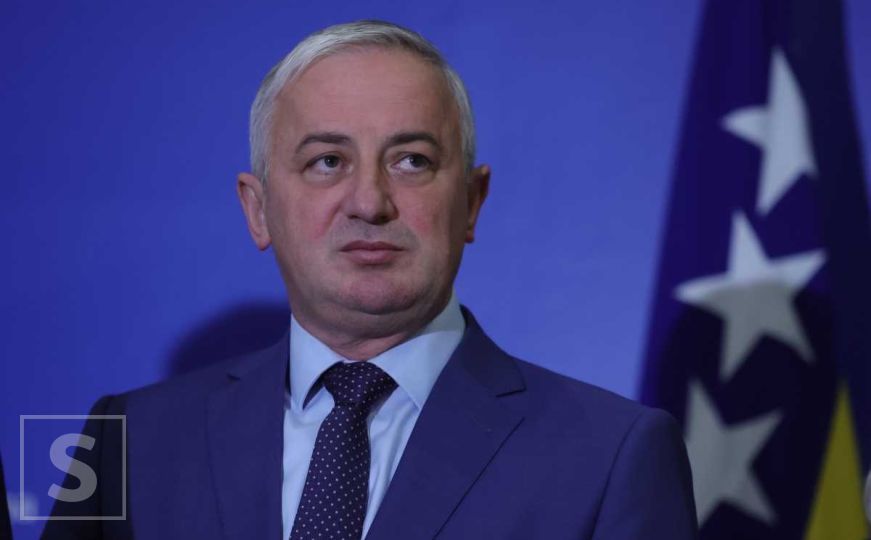 Borenović osuo paljbu po SNSD-u: 'Od šefa Dodika su naučili nasilničko, primitivno djelovanje'