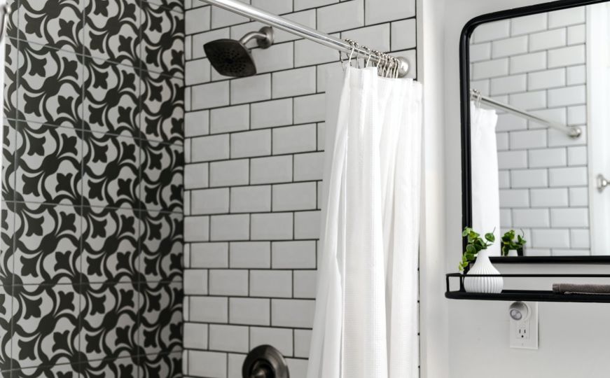 Uklonite mrlje sa tuša na jednostavan način: Samo vam je potrebna ova smjesa