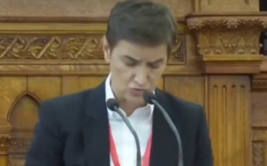 Hit video: 'Na kojem je jeziku Ana Brnabić završila školu u Americi, na engleskom sigurno nije?'