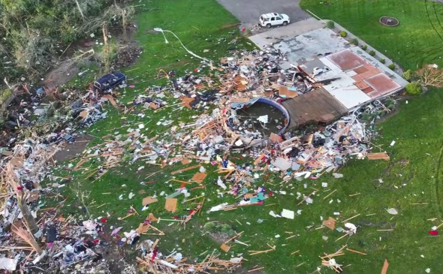 Smrtonosna oluja poharala SAD: Desetine mrtvih, tornada ruše sve pred sobom