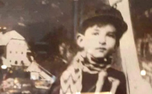Sada je regionalna zvijezda, a nastupao je i na Eurosongu: Prepoznajete li pjevača sa fotografije?