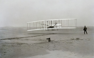 Evolucija avijacije: Od mitološkog leta do savremenih komercijalnih aviona