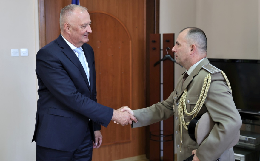 Helez imao sastanak s vojnim atašeom u Srbiji zbog incidenta s Gašićem: "Ono je nepoštovanje BiH!"