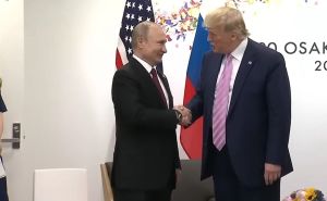 Trump upravo razgovara s Putinom, iz Washingtona se doznaje da SAD razmišljaju o - odustajanju