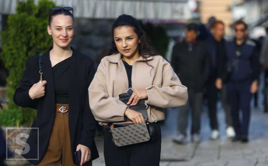 Fotografije koje govore sve: Proljeće na Baščaršiji, grad pun ljudi i dobre energije