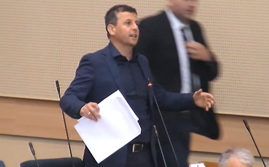 Vukanović sasuo sve u lice SNSD-u: 'HDZ-u ne smijete pisnuti, kao ni Zagrebu'