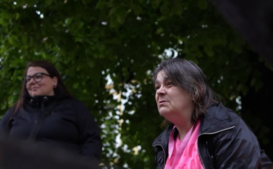 Tamna strana Praga: Nekadašnja beskućnica danas vodi turiste kroz mračne ulice metropole