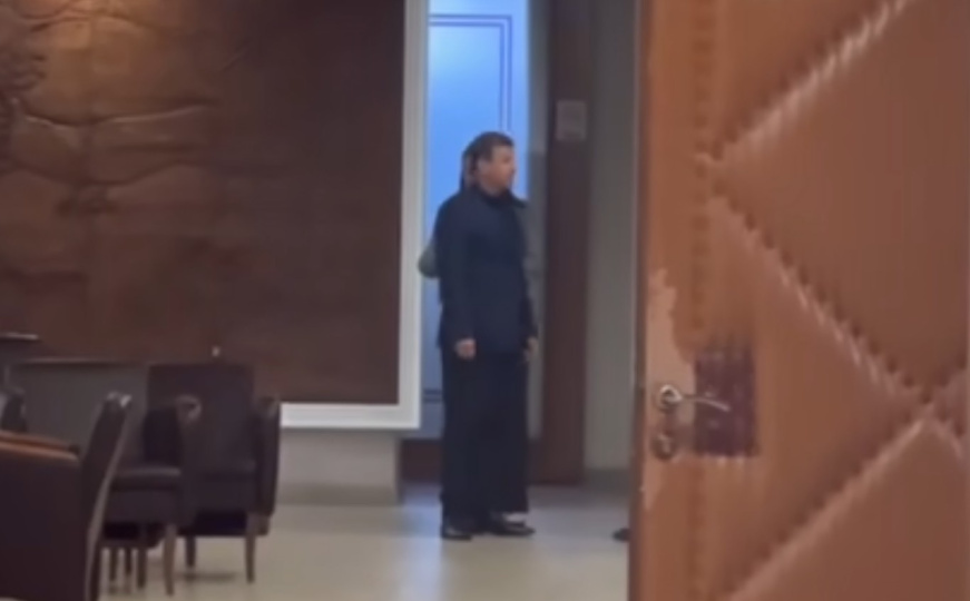 Nakon burne rasprave: Vukanović i Vučinić udaljeni sa sjednice NSRS-a