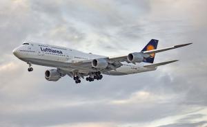 Incident iznad Atlantika: Avionu "Lufthanse" otkazao motor