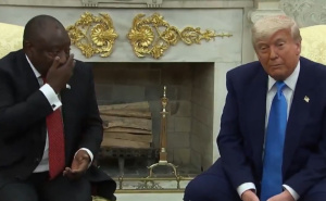 Trump 'zaskočio' južnoafričkog predsjednika usred sastanka: 'Nikad nisam vidio ovako nešto'