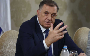 Schmidt mu je bolna rana: Dodik se okomio na OSCE i VP - 'Zašto tad niste reagovali?'