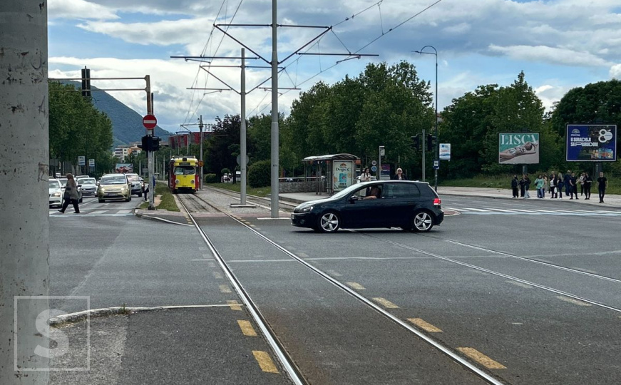 Saobraćajna nesreća u Sarajevu: Zbog udesa ponovo ne rade tramvaji