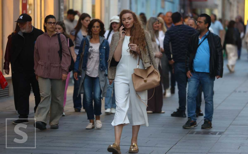 Sarajevo pod svjetlima večeri: Šapat kaldrme i osmijeh grada