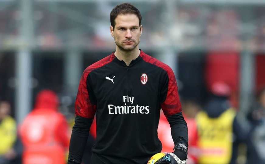 Transfer bomba iz Italije: FK Sarajevo u pregovorima s Asmirom Begovićem?